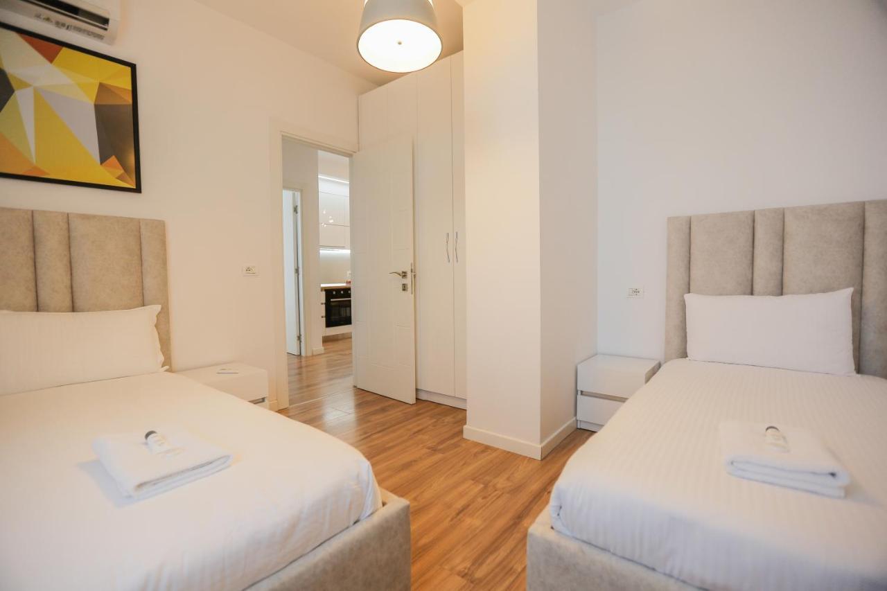Miku Apartment-Sophisticated 2Bd Apartment At Taiwan Tirana Exterior photo