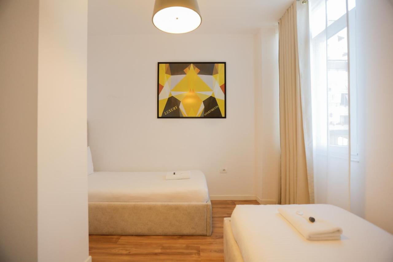 Miku Apartment-Sophisticated 2Bd Apartment At Taiwan Tirana Exterior photo